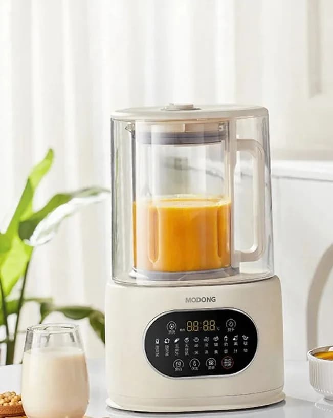 Elektriline kiirblender sojapiima valmistamiseks küttega