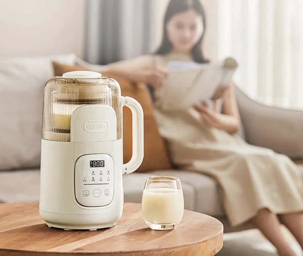 Elektriline kiirblender sojapiima valmistamiseks küttega