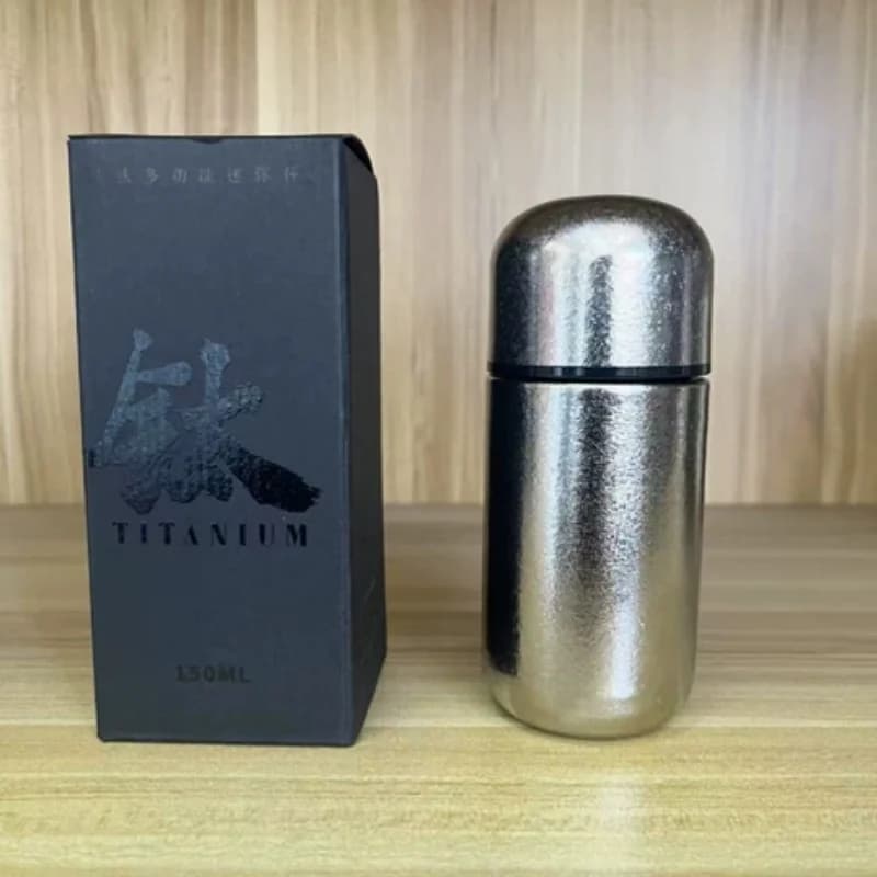 150 ml puhtast titaanist taskupudel